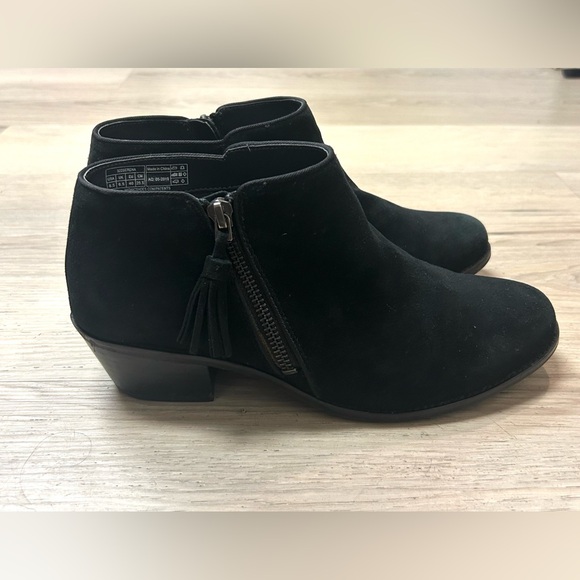 Vionic Boots Womens 9 Serena Ankle Bootie Black Casual Comfort Block Heel Tassel - Picture 3 of 14